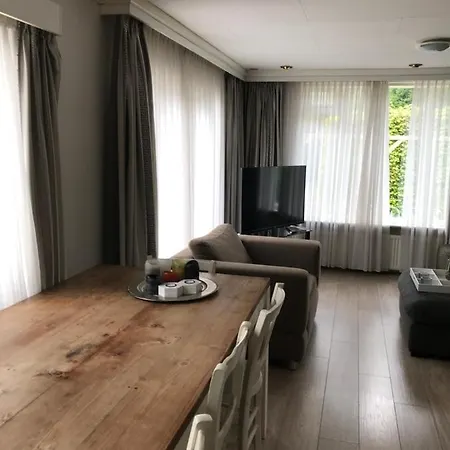 Veluwe Chalet 121 *